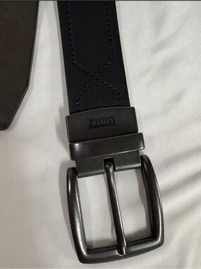 Levi's Black Men's Leather Belt with Dark Metal Buckle